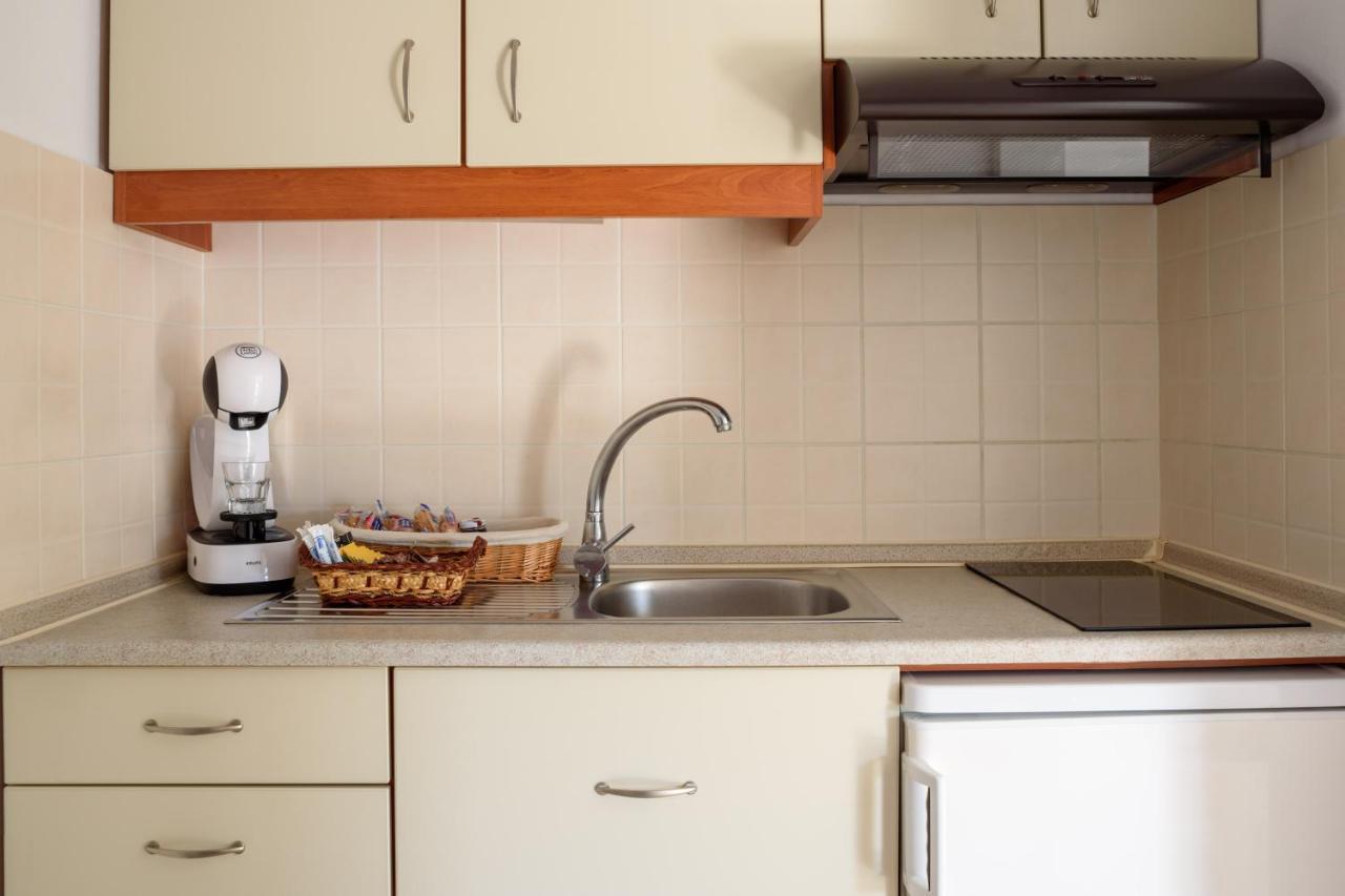 Mirabeli Apartments & Suites 폴로니아 외부 사진