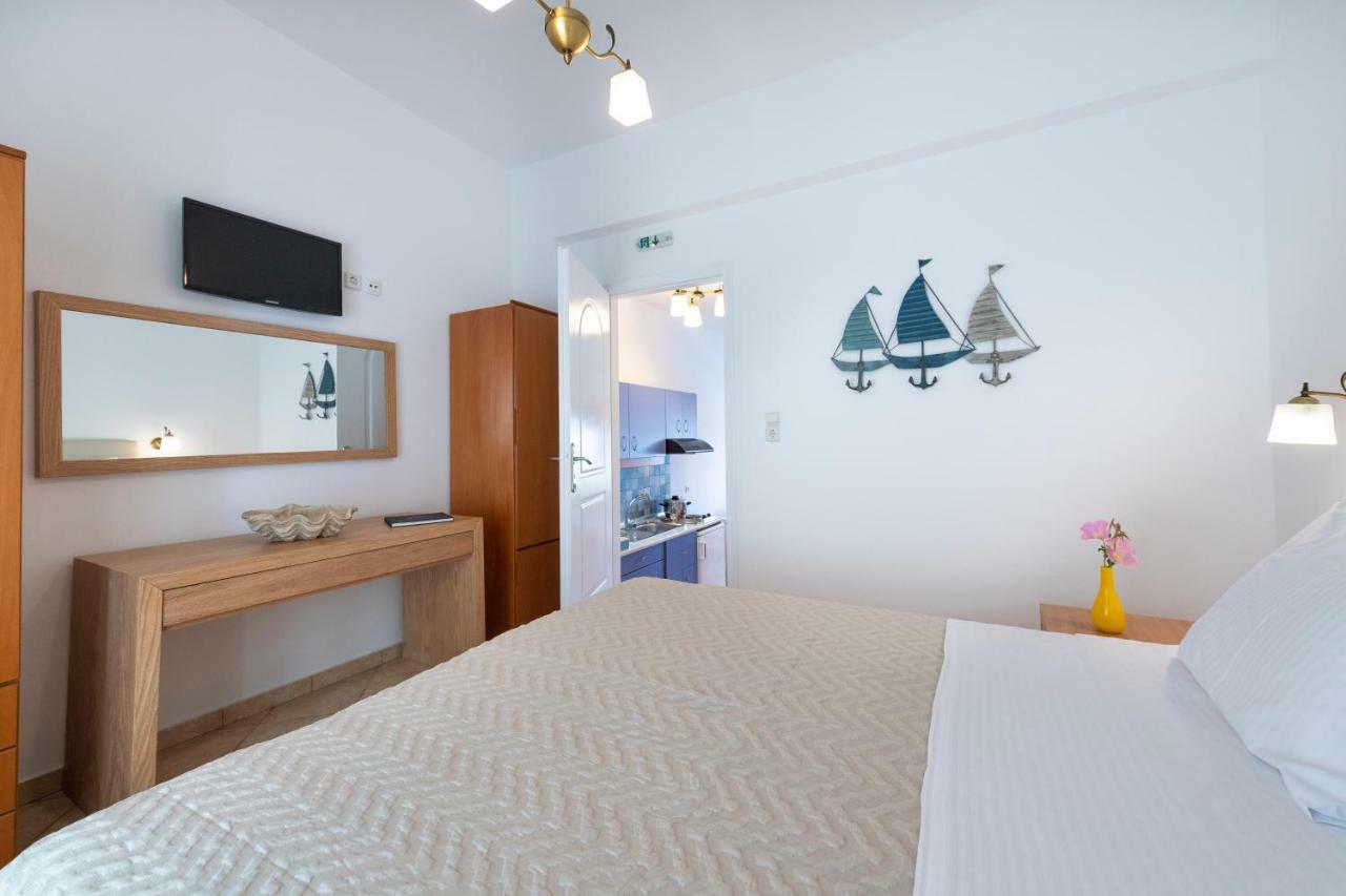 Mirabeli Apartments & Suites 폴로니아 외부 사진