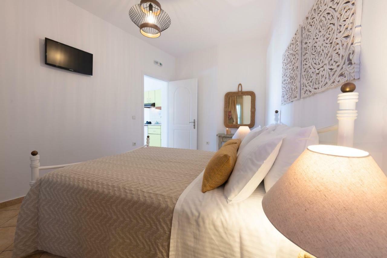 Mirabeli Apartments & Suites 폴로니아 외부 사진